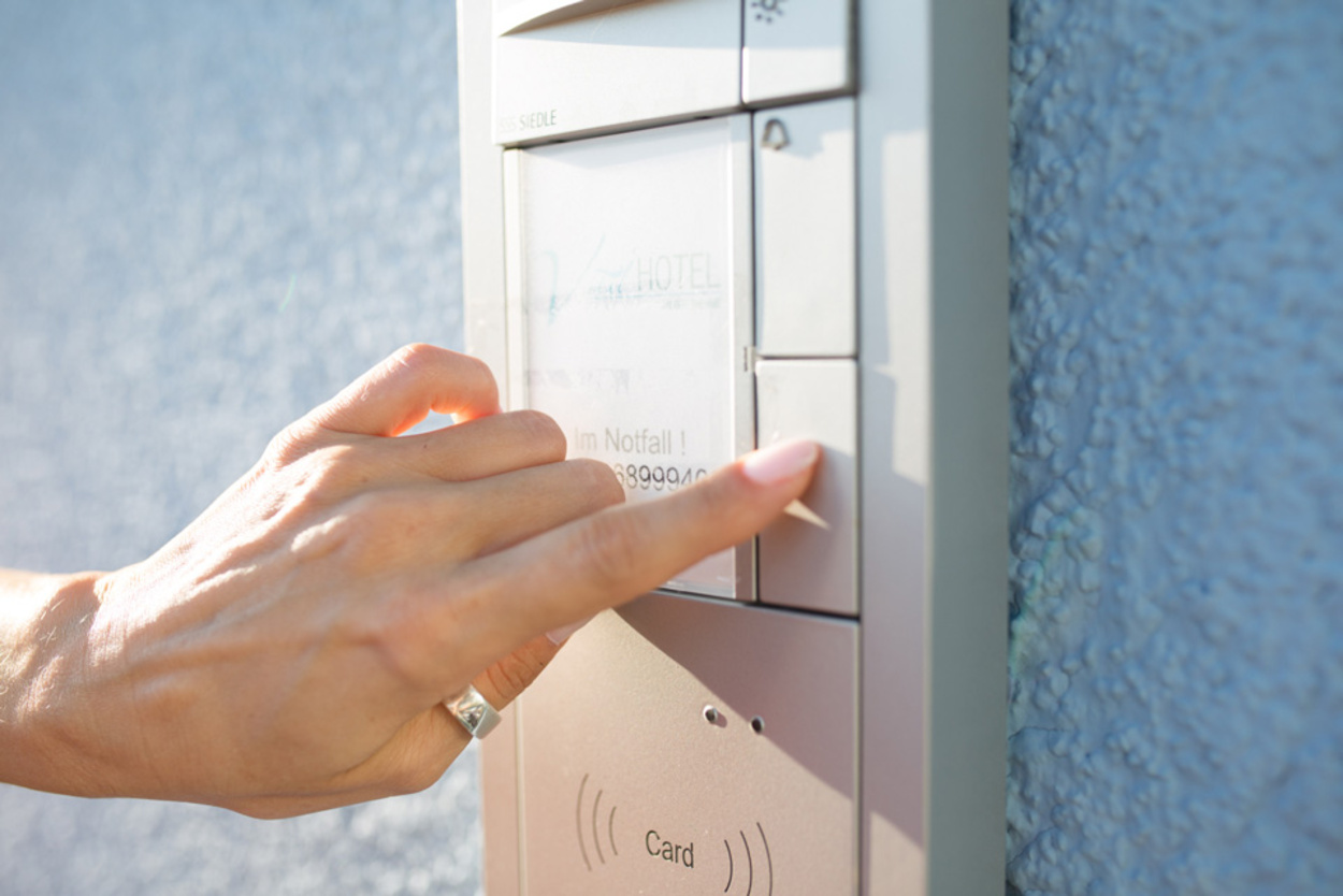 Sprech­anlagen bei Elektrotechnik Schlesier in Frauenstein